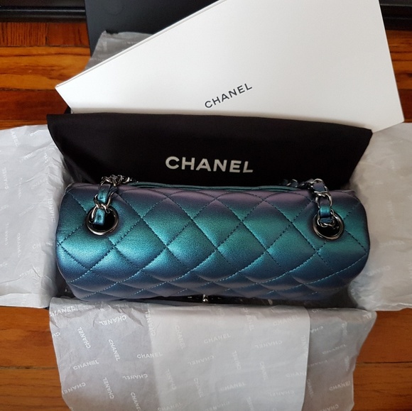 CHANEL CLASSIC FLAP 2017 - Picture 3 of 8